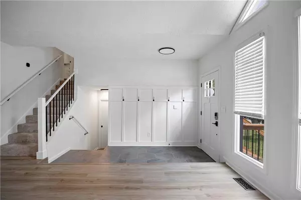 315 Mckees Rock LN, Lawrenceville, GA 30044