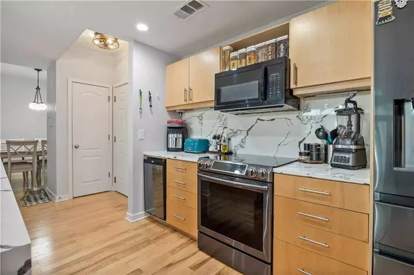 390 17th ST NW #4018, Atlanta, GA 30363