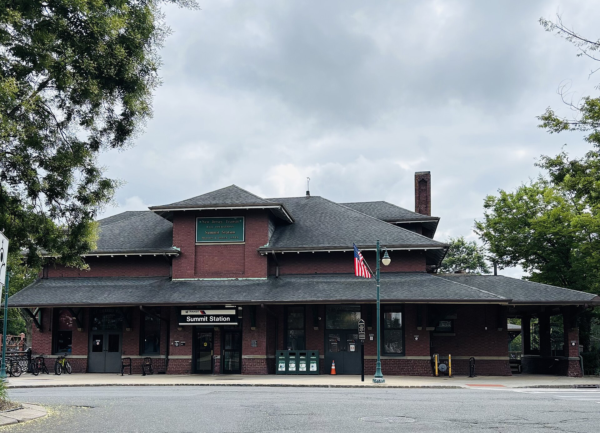 NJ Transit train station in Summit, NJ