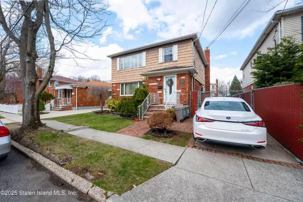 47 Cedarview AVE, Staten Island, NY 10306