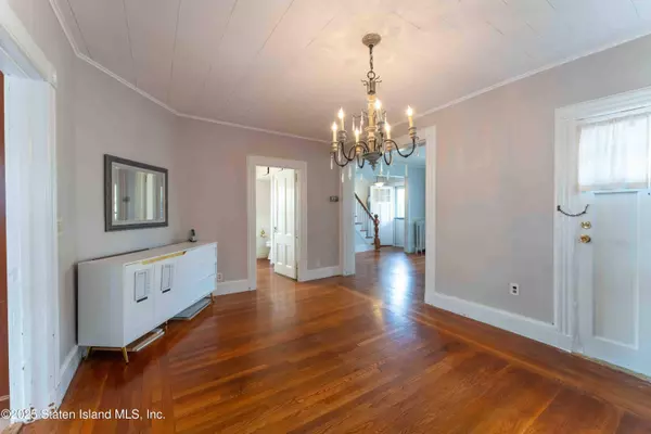 236 Lee AVE, Staten Island, NY 10307