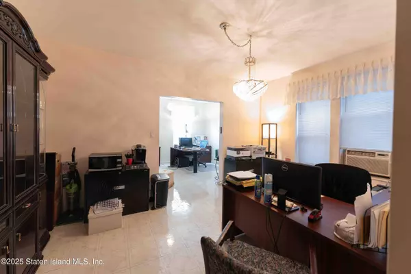 765 E 9th ST, Brooklyn, NY 11230