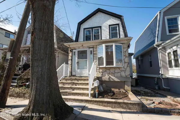 84 Sheridan AVE, Staten Island, NY 10305