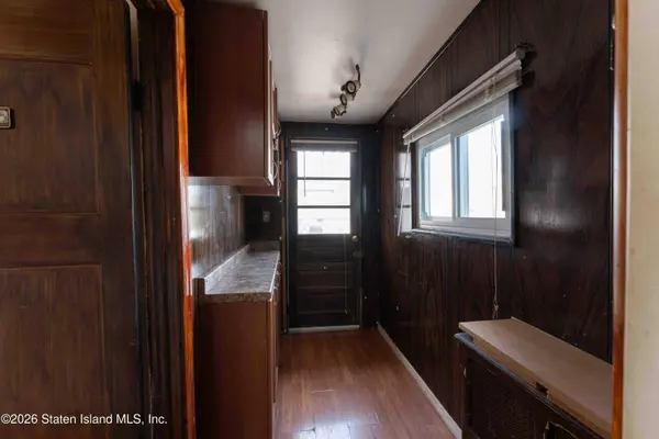 84 Sheridan AVE, Staten Island, NY 10305