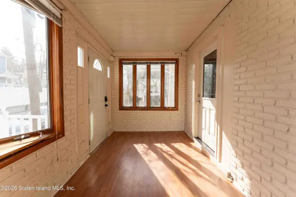 84 Sheridan AVE, Staten Island, NY 10305