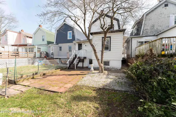 84 Sheridan AVE, Staten Island, NY 10305