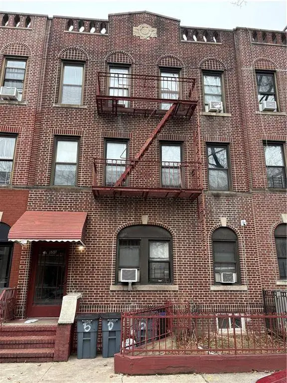 555 80th ST, Brooklyn, NY 11209