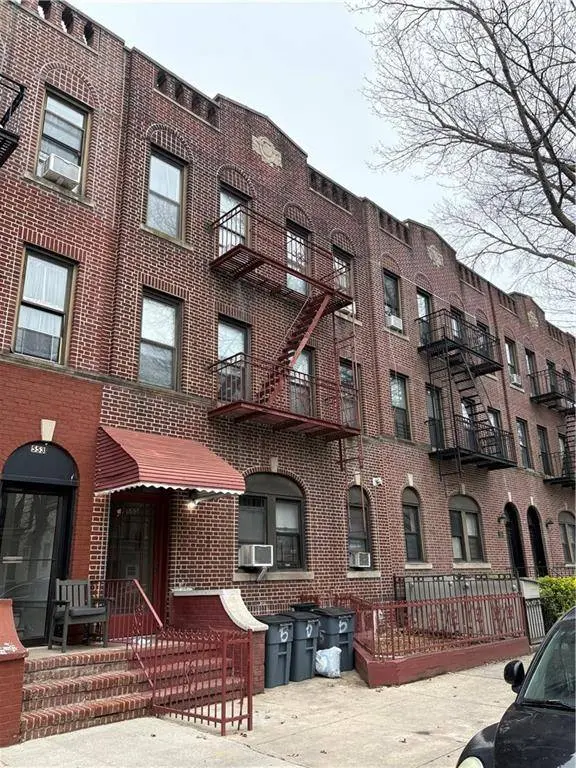 555 80th ST, Brooklyn, NY 11209