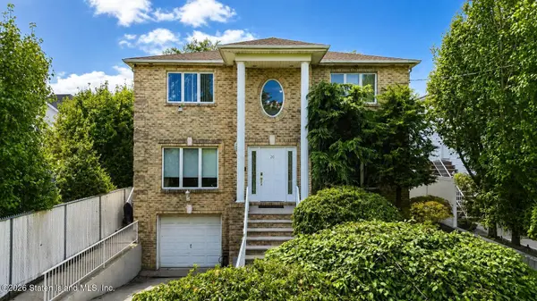 20 Emily CT, Staten Island, NY 10307