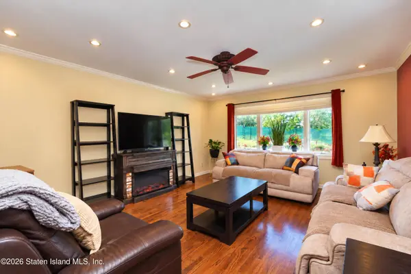303 Abingdon AVE, Staten Island, NY 10308