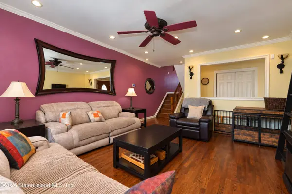 303 Abingdon AVE, Staten Island, NY 10308