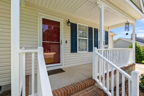 211 Courtland Dr, Angier, NC 27501-6673