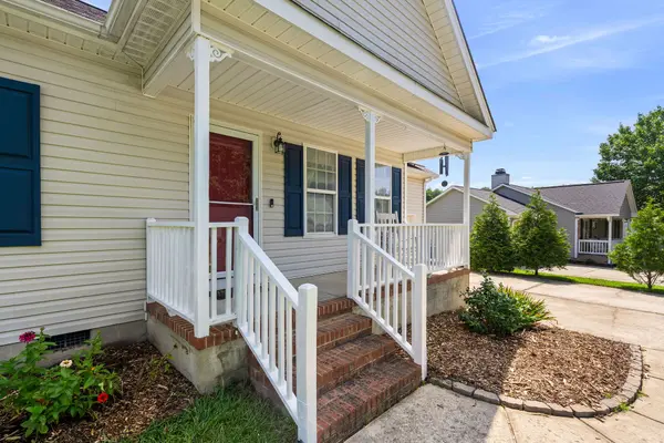 211 Courtland Dr, Angier, NC 27501-6673