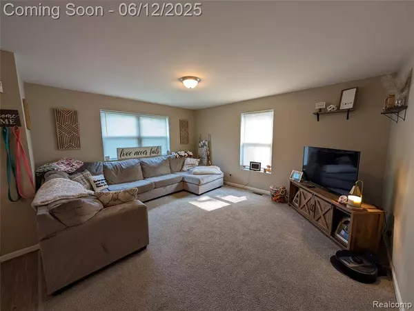 3070 Strong Heights, Grand Blanc, MI 48507