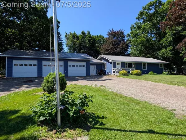 337 W Pine Street, Elsie Vlg, MI 48831