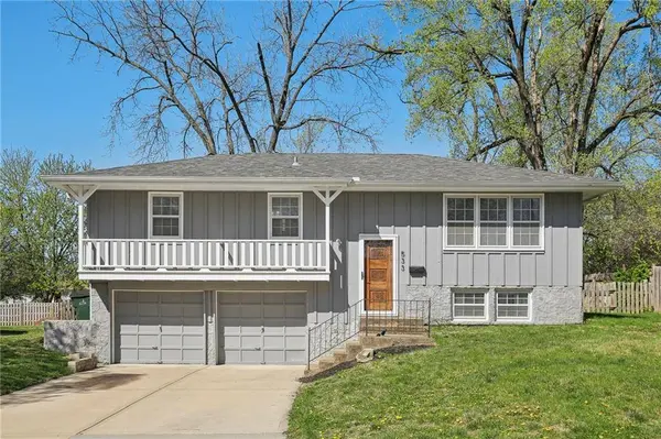 533 N Stevenson ST, Olathe, KS 66061