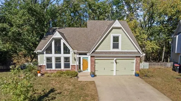 6358 Hilltop ST, Shawnee, KS 66226