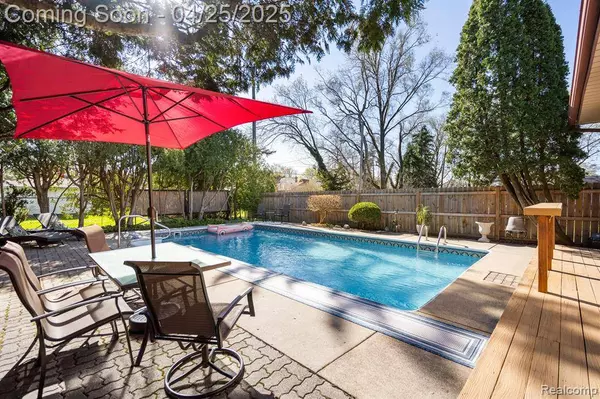 3759 BENNETT Street, Dearborn, MI 48124