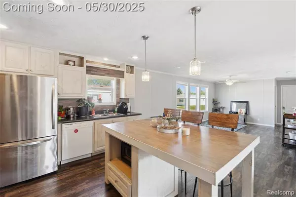 29 Fox Hound Court, Grand Blanc, MI 48439