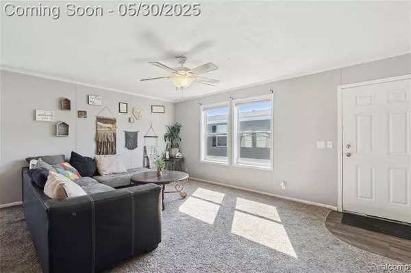 29 Fox Hound Court, Grand Blanc, MI 48439