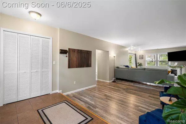 6226 Rowley Boulevard, Waterford Twp, MI 48329