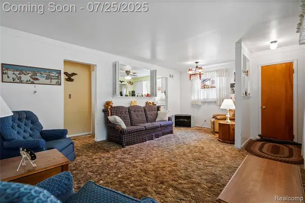 4030 Letart Avenue, Waterford Twp, MI 48329