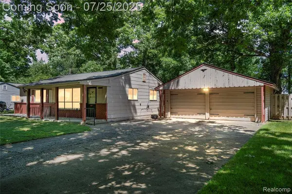 4030 Letart Avenue, Waterford Twp, MI 48329
