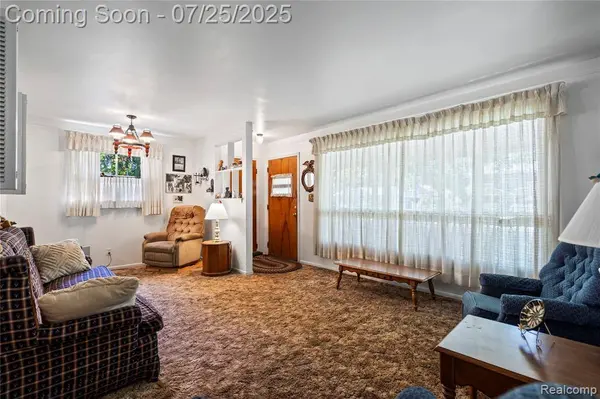 4030 Letart Avenue, Waterford Twp, MI 48329