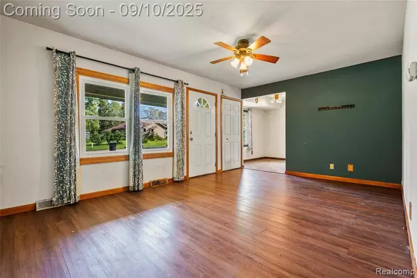 213 Pulford Street, Howell, MI 48843