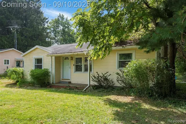 213 Pulford Street, Howell, MI 48843