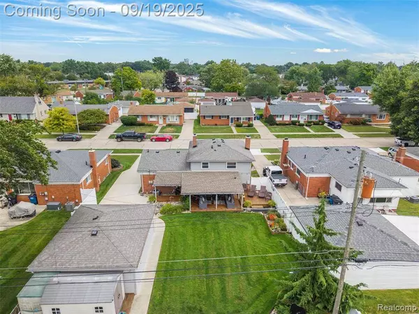 7721 Carrousel Boulevard, Westland, MI 48185