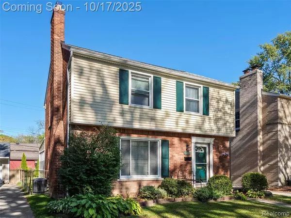 1730 Bournemouth Road, Grosse Pointe Woods, MI 48236
