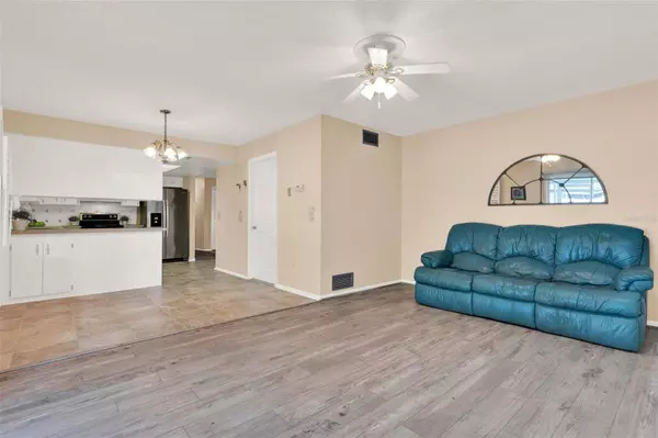 650 SWEETBRIAR BR, Longwood, FL 32750