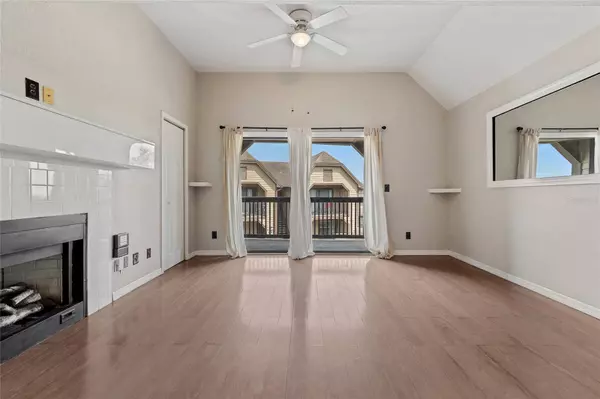 390 LAKE PLACID CT #304, Altamonte Springs, FL 32701