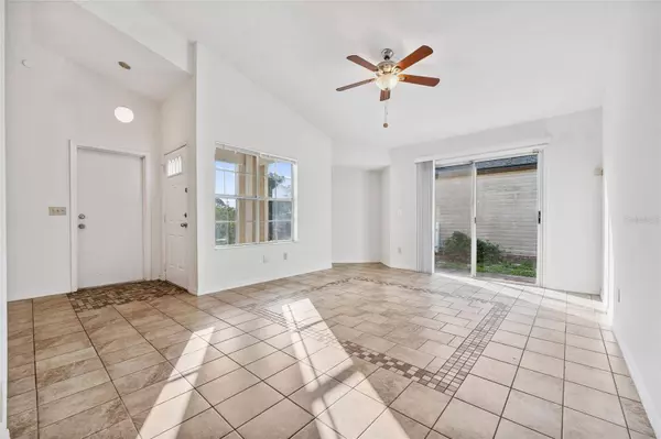 118 MEADOW BLVD, Sanford, FL 32771