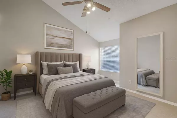 682 YOUNGSTOWN Pkwy #328, Altamonte Springs, FL 32714