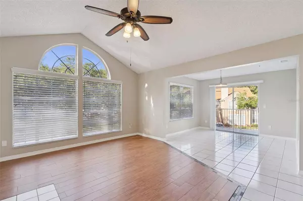 682 YOUNGSTOWN Pkwy #328, Altamonte Springs, FL 32714