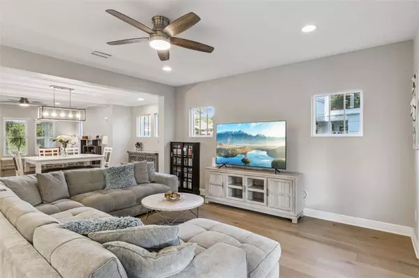 210 HIBISCUS CT, Orlando, FL 32801