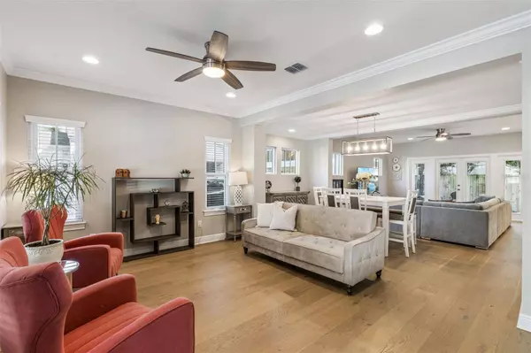 210 HIBISCUS CT, Orlando, FL 32801