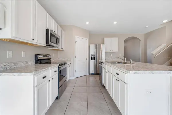 305 MEADOWBROOK BLVD, Winter Haven, FL 33881