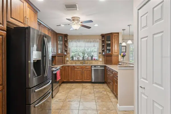1437 PONCE DE LEON BLVD, Winter Springs, FL 32708
