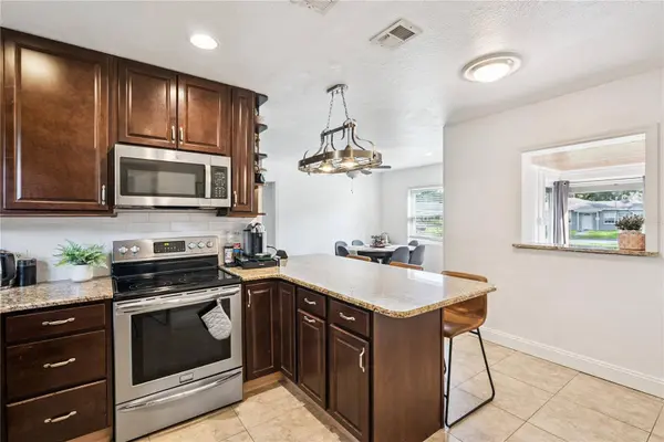 1909 FERN CIR, Orlando, FL 32803