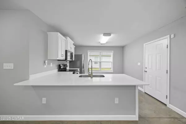 2023 Welton ST, Milan, TN 38358