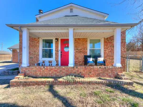 310 S Mustang Rd, Mustang, OK 73064-3416