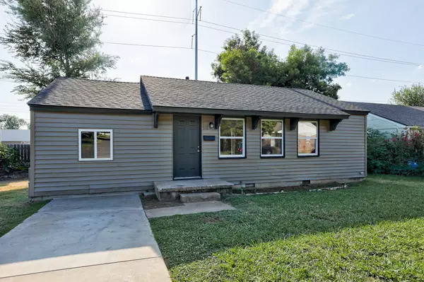 Midwest City, OK 73110-5838,516 Monroney Dr