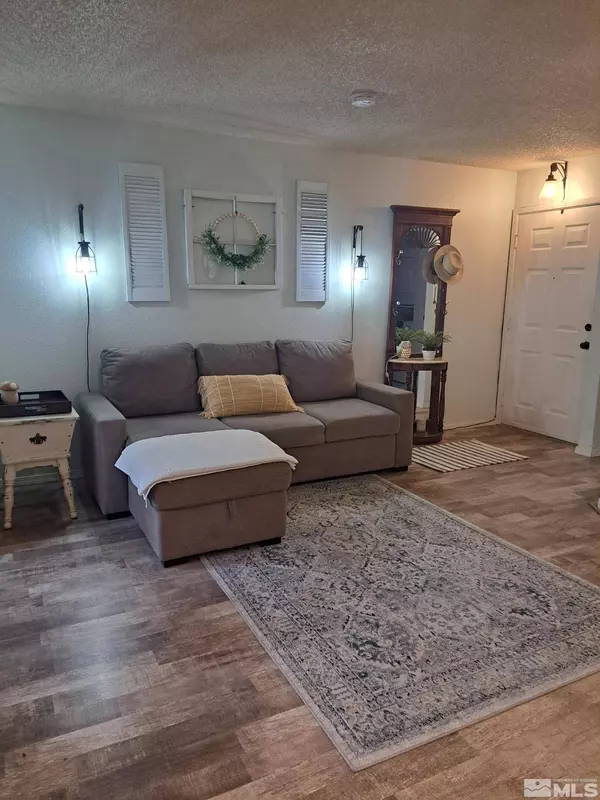 4550 Matich Dr, Reno, NV 89502