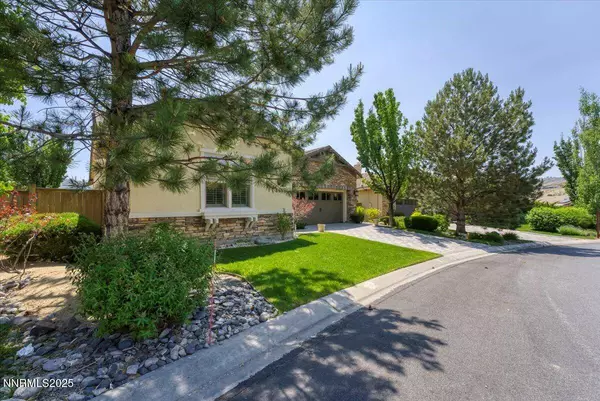 8692 18th Hole TRL Trail, Reno, NV 89523