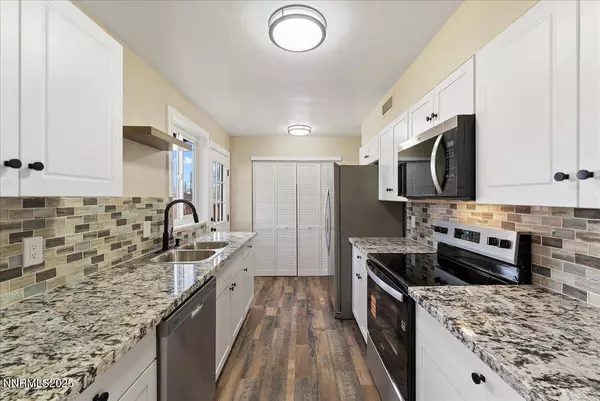 11642 Green Mountain, Reno, NV 89506