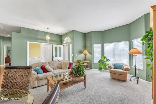 961 S University Park, Reno, NV 89512