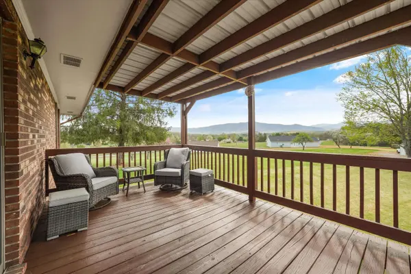 1279 Green Acres DR, Newport, TN 37821